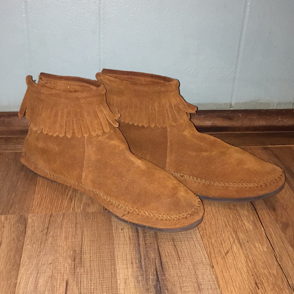 Minnetonka Soft-Sole boots